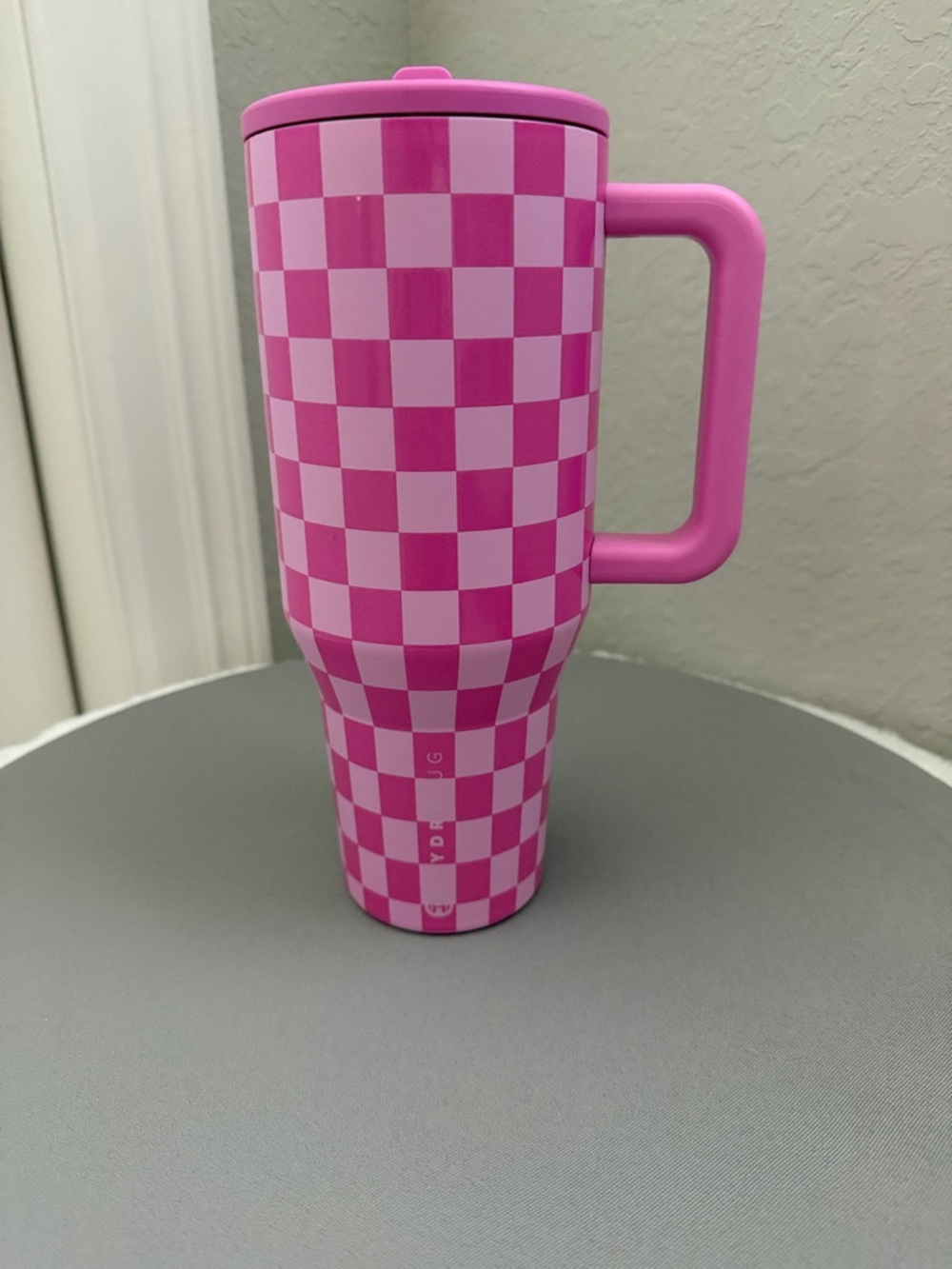 NWT HydroJug Bubblegum Checkers 40oz traveler